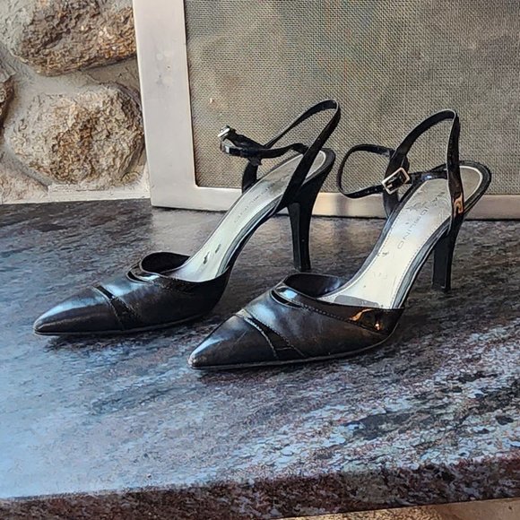 Bandolino Black Leather Pointed Toe Strappy Heels Size 8.5M - Picture 12 of 16